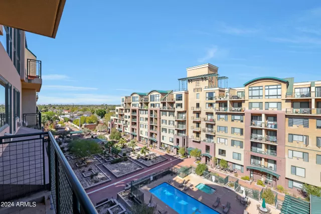 MLS: 6658617 Condo For Sale