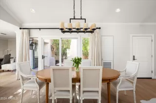 Photo #2: 6658621 Listing