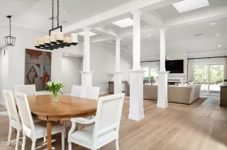 Photo #3: 6658621 Listing