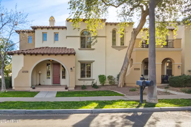 MLS: 6658661 Condo For Sale