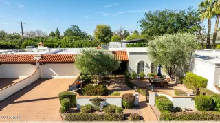 Photo #2: 6658707 Listing