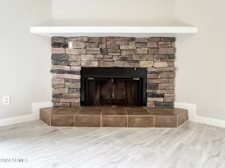 Photo #5: 6658754 Listing