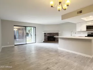 Photo #6: 6658754 Listing