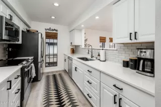 Photo #6: 6658777 Listing 