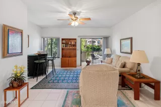 Photo #2: 6658790 Listing