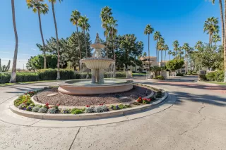 Photo #6: 6658790 Listing