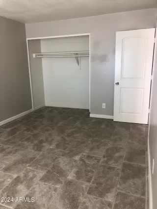 Photo #4: 6658805 Listing