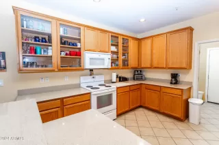 Photo #3: 6658848 Listing