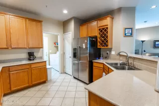 Photo #4: 6658848 Listing