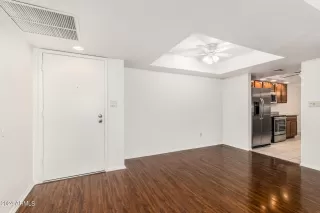 Photo #3: 6658897 Listing 