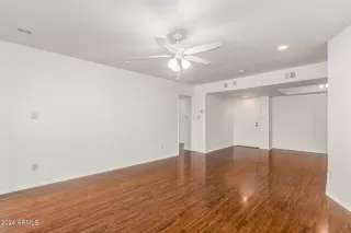 Photo #6: 6658897 Listing 