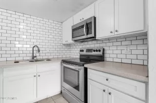 Photo #5: 6659006 Listing 