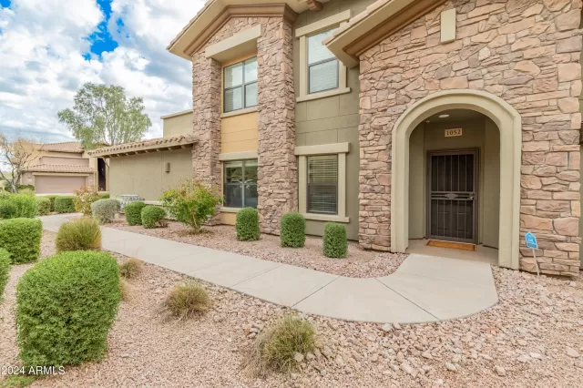 MLS: 6659113 Condo For Sale