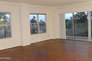 Photo #1: 6659338 Listing