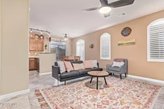 Photo #3: 6659440 Listing