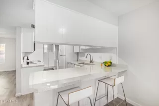 Photo #3: 6659468 Listing 