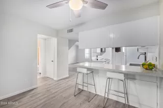 Photo #6: 6659468 Listing 