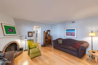 Photo #2: 6659569 Listing