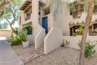 Photo #6: 6659569 Listing