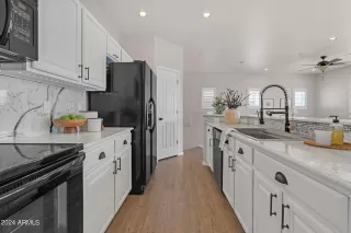 Photo #6: 6659588 Listing