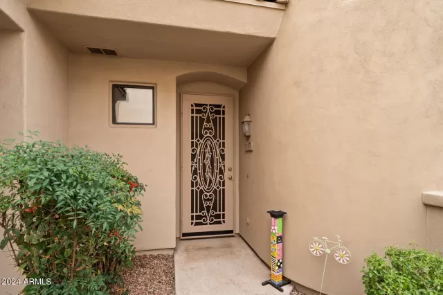 MLS: 6659720 Condo For Sale