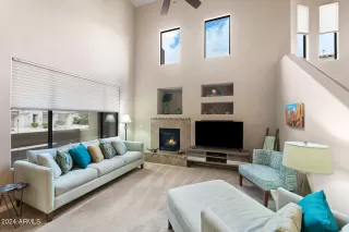 Photo #3: 6659720 Listing