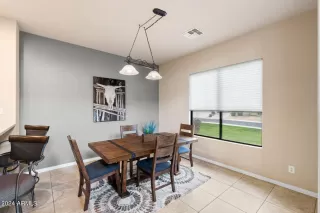 Photo #6: 6659720 Listing