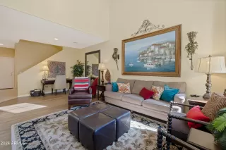 Photo #4: 6659821 Listing