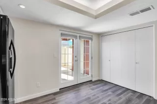 Photo #5: 6659935 Listing