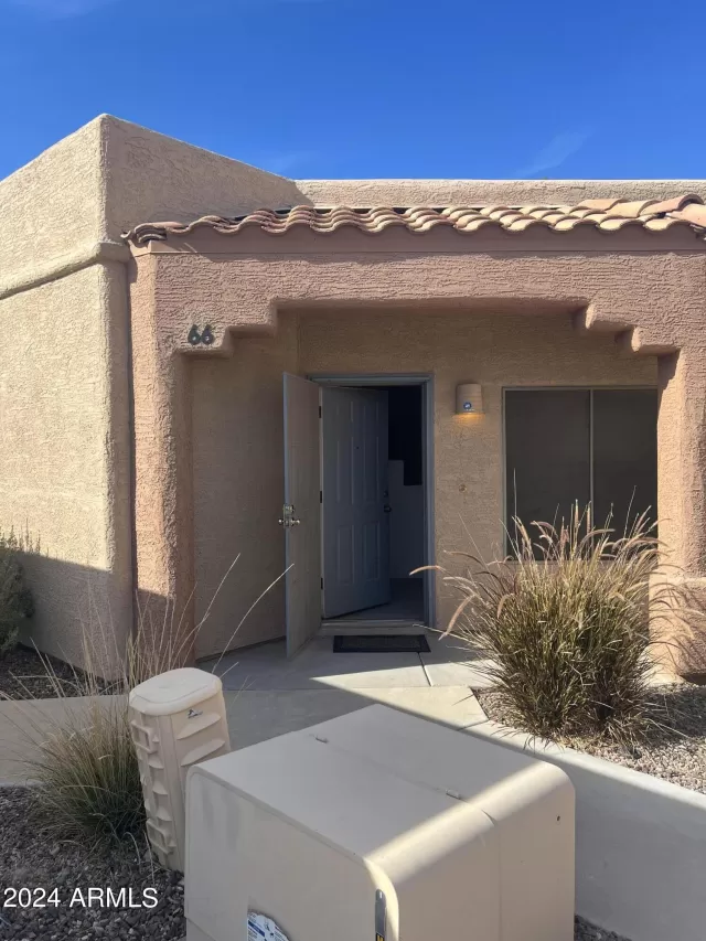 MLS: 6660237 Condo For Sale