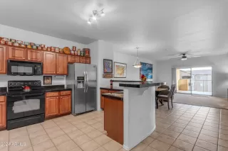 Photo #5: 6660507 Listing 