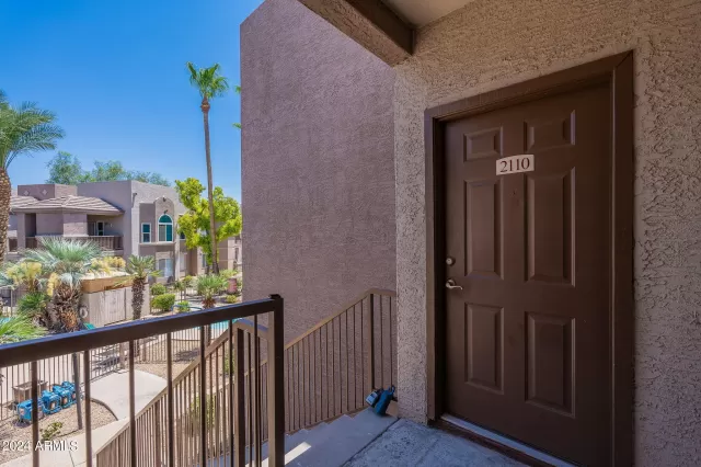 MLS: 6660654 Condo For Sale