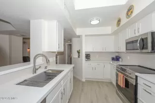 Photo #1: 6660819 Listing 