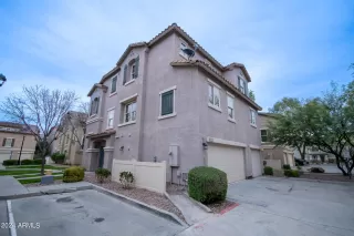 Photo #2: 6660868 Listing