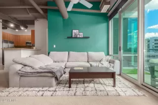 Photo #2: 6660961 Listing 