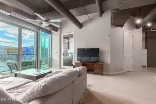 Photo #5: 6660961 Listing 