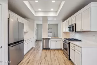 Photo #1: 6661258 Listing