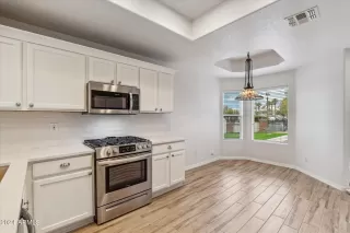 Photo #2: 6661258 Listing