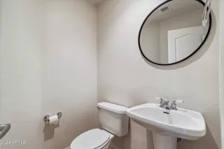 Photo #6: 6661258 Listing