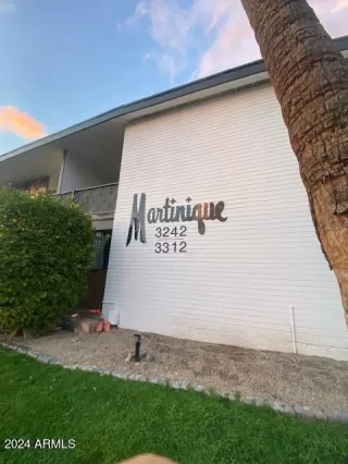 Photo #2: 6661278 Listing