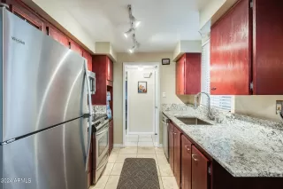 Photo #6: 6661278 Listing