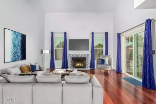 Photo #3: 6661343 Listing 