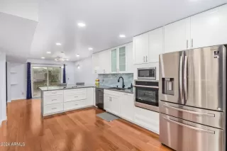 Photo #6: 6661343 Listing 