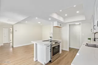 Photo #3: 6661423 Listing 