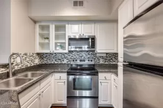 Photo #2: 6661457 Listing