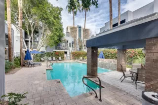 Photo #3: 6661457 Listing