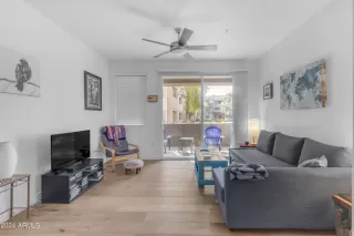 Photo #2: 6661537 Listing