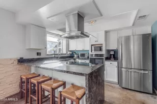 Photo #1: 6661599 Listing