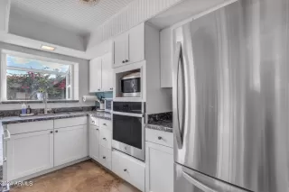 Photo #4: 6661599 Listing