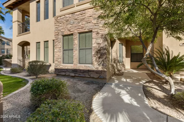 MLS: 6661604 Condo For Sale